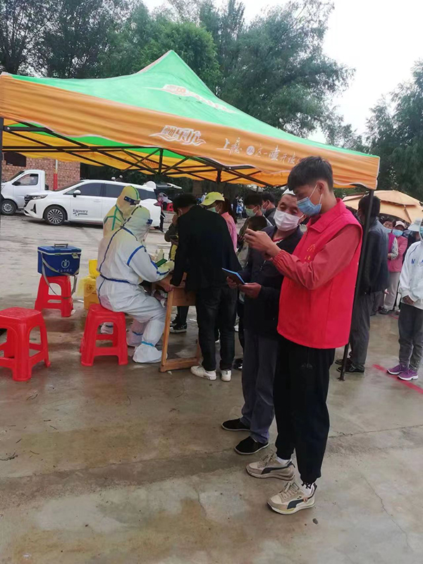 科技赋能，温暖银龄：数字民政职业技术学院学子探索智慧养老新模